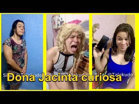 Dona Jacinta querendo ouvir as conversas de Katia e Jessica