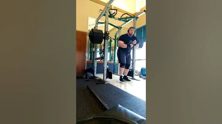 Squat 725- Chris Shook