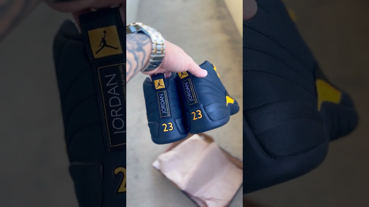 Unboxing the Jordan Retro 12 “Black Taxis” 🚖 