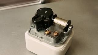 Over the Rainbow - Music Box
