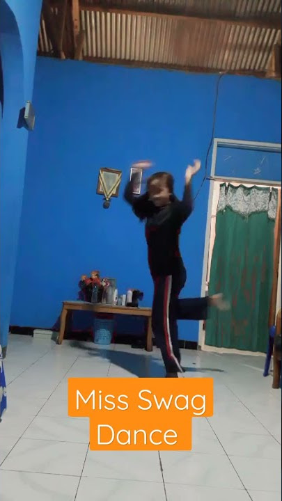 Ibu guru dance hip hop