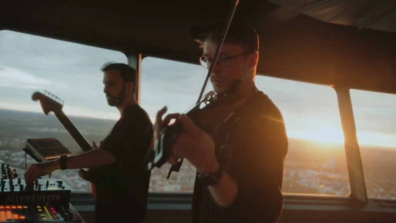Roumex - Plague (Original Mix / Live Session) adlı videoyu YouTube'da izle Roumex - Plague (Original Mix / Live Session) adlı videoyu YouTube'da izle