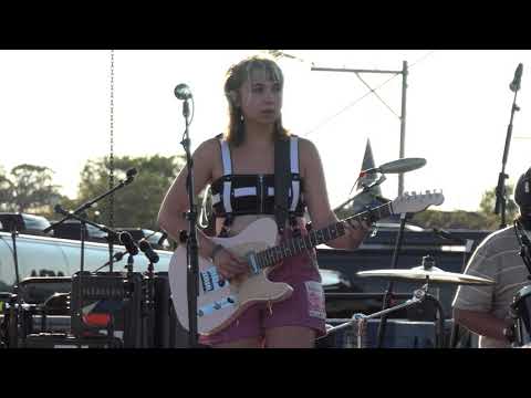 Beach Bunny Colorblind Shadow Of The City Stone Pony Summer Stage Asbury Park NJ 9 11 21