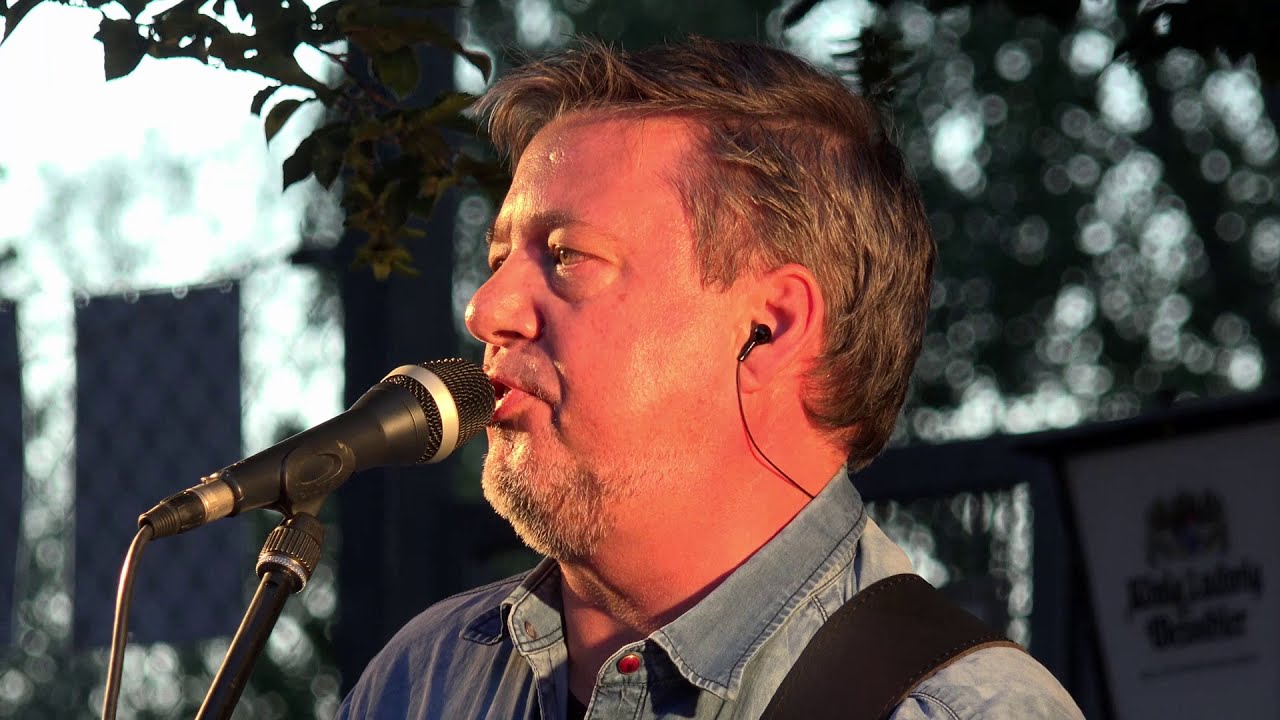 Mick Scheuerle and Rainbow Turtels live - First we take Manhattan