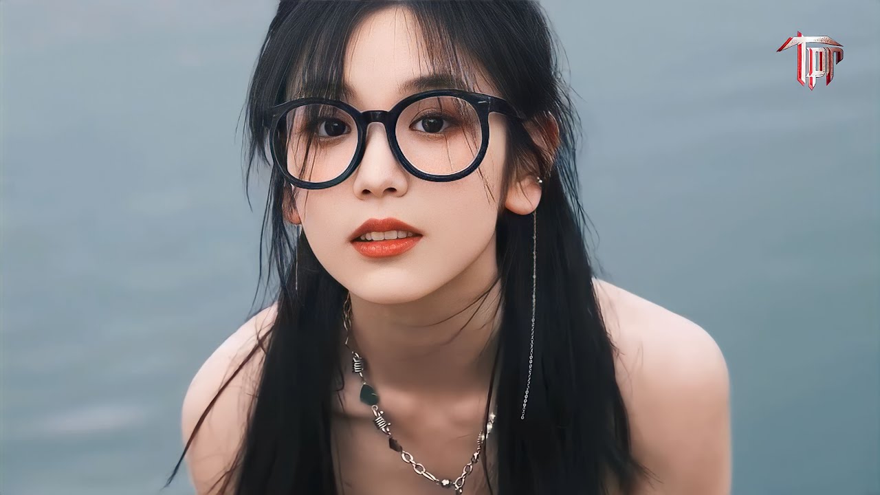 周林楓 - 憑什麼 Dựa Vào Đâu - Chu Lâm Phong (DJ抖音版 Hot Douyin 2023) - YouTube