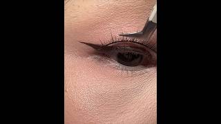 Fake Lahes 101: A beginner's guide to apply fake lashes #shorts #beginners #eyelashes #fakelashes