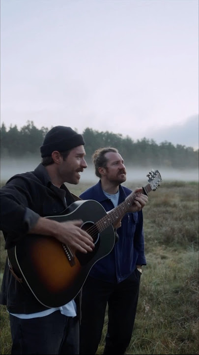 A big year is slowly coming to an end. 4 shows left 🤍 Spain, see you next week! #singersongwriter