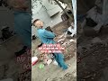 Lấn chiếm thì lâu.Đập thì mấy hồi, đất công đòi xí làm của riêng.