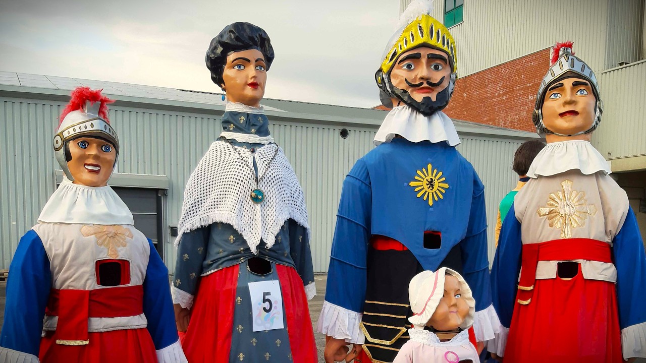 Les géants de Dunkerque au Carnaval d'Anvaing