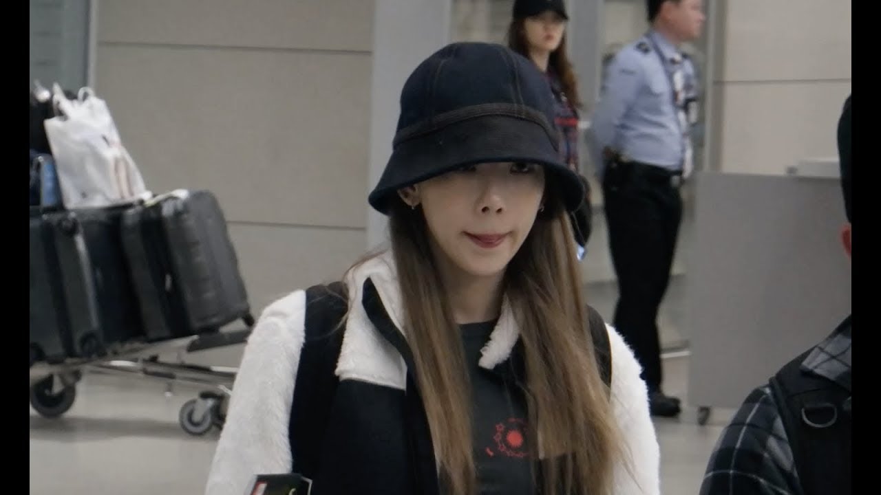 Taeyeon & Zero At Incheon Airport Back From LA (191117)