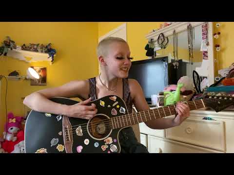 strawberry blonde (acoustic) - chloe moriondo