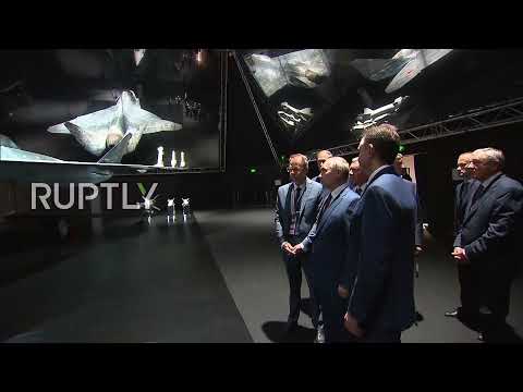 Russia: Putin inspects new Russian fifth-generation "Checkmate" fighter