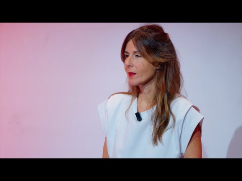 Si on arrêtait d’invoquer le courage pour passer à l’action ? | Céline Steyer | TEDxNeoma BS Paris Episode cover
