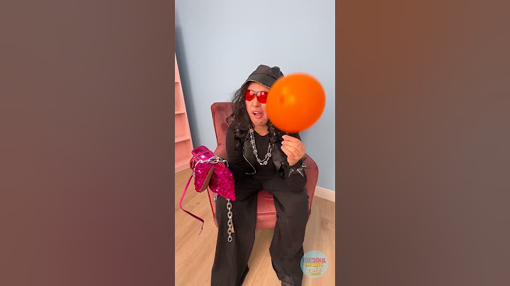 أنقذت نفسها... وأحذيتها أيضاً! 🤭👠