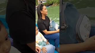 chandika naik kapal sama Uti dan Ibukpantai baronviralvideo