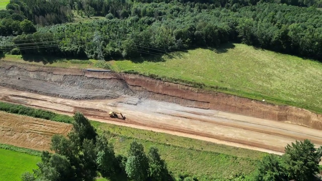 7.7.24 Flug über die Trasse der A49 im Maulbacher Wald in Hessen
