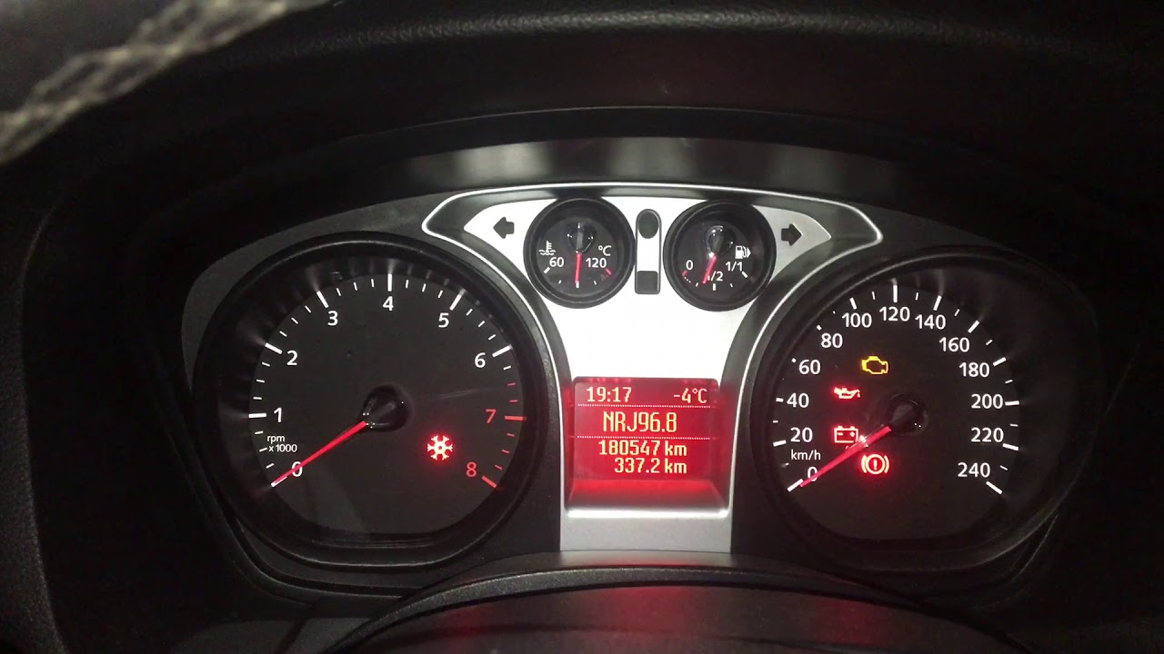 холостые focus 2 diesel. тахометр форд фокус 1. панель приборов форд фокус 2 автомат. езда на низких оборотах двигателя плюсы и минусы. приборная панель форд фокус 2.