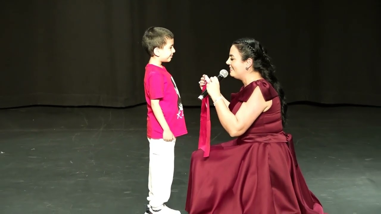 DURU KOLEJİ 23 NİSAN GÖSTERİSİ KURUCU MÜDÜR SENEM KORKMAZ KONUŞMASI