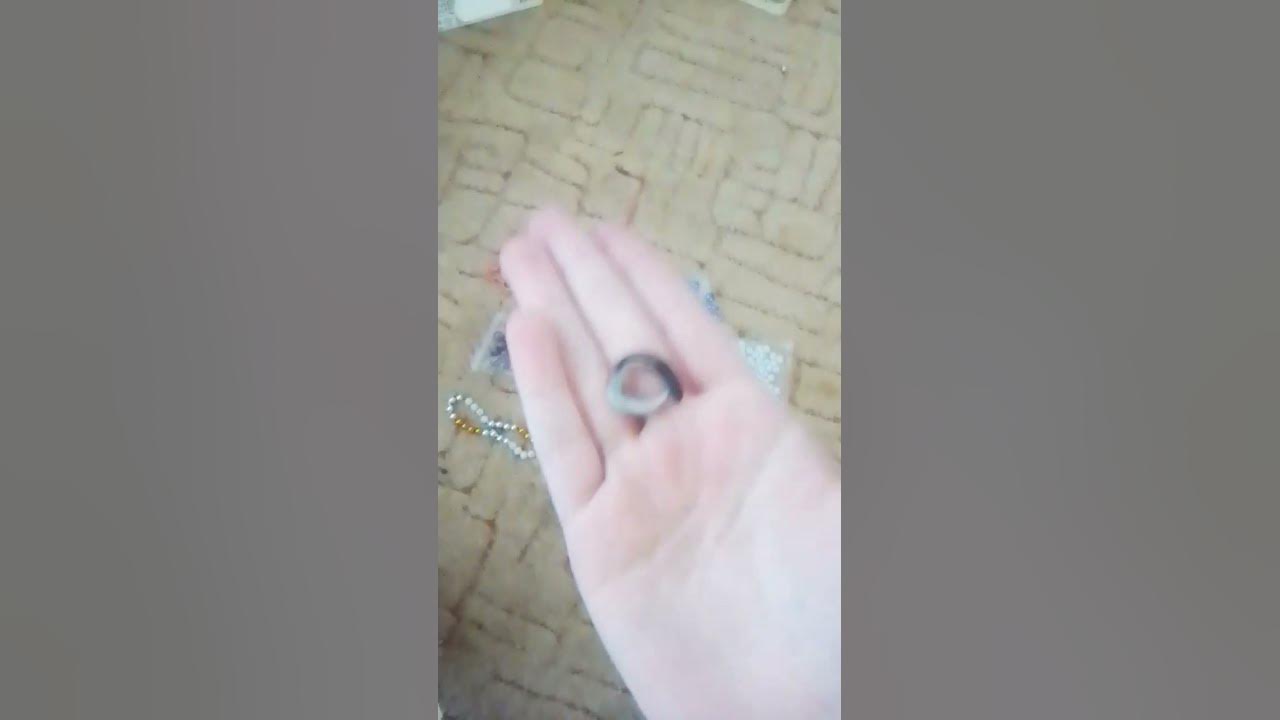 черный лавилас - YouTube