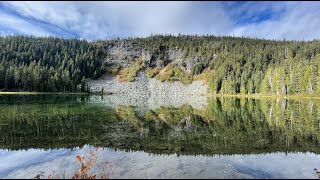 Peggys Pond Lake In 5K, Mt Daniel Peak, Cathedral Trail, Washington Usa.