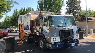 Gilton Solid Waste Labrie Automizer Garbage Truck #132