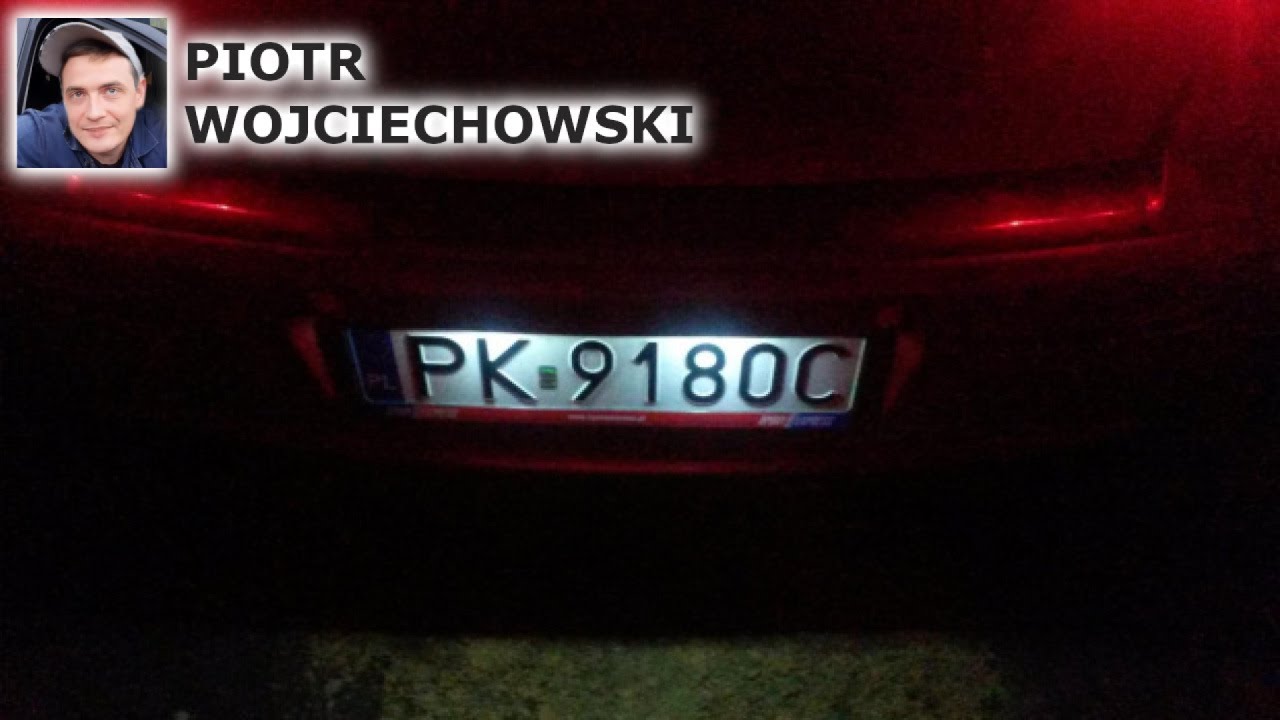 Wymiana żarówki podświetlenia tablicy rejestracyjnej: instrukcje