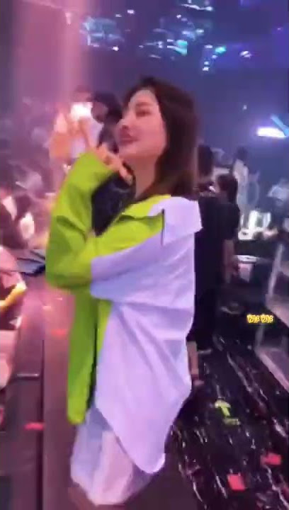 Chinese Girls in the club #club #chinesegirl