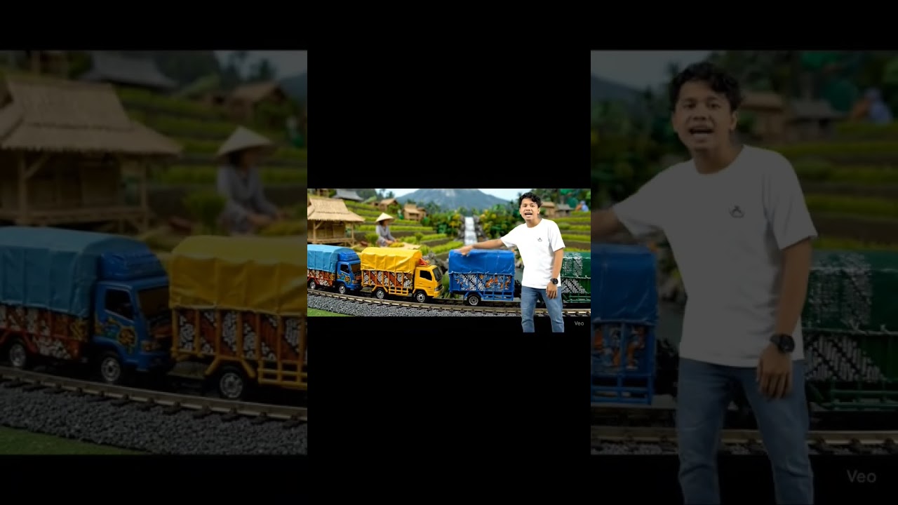 truk oleng miniatur Indonesia 