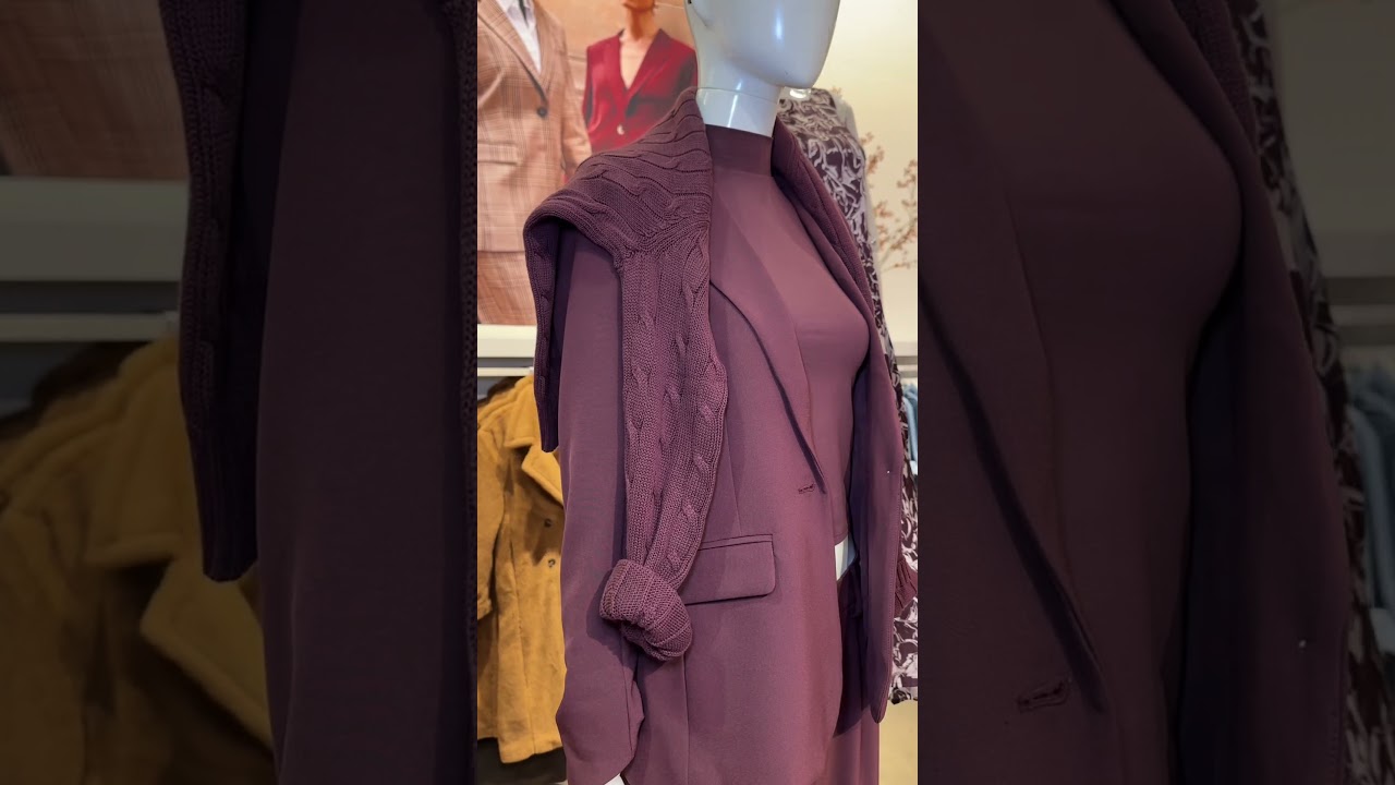 New season, new obsession: wine red 🍷⭐️❤️ Which piece is calling your name?