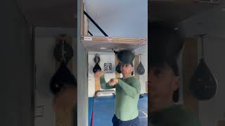 Daily dose of the speedbag addiction #boxing #speedbagbible #speedbag