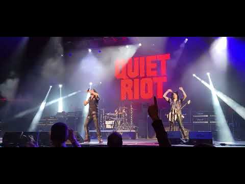 Quiet riot, cum on feel the noize, mohegan sun, uncasville, ct 2/18/2022