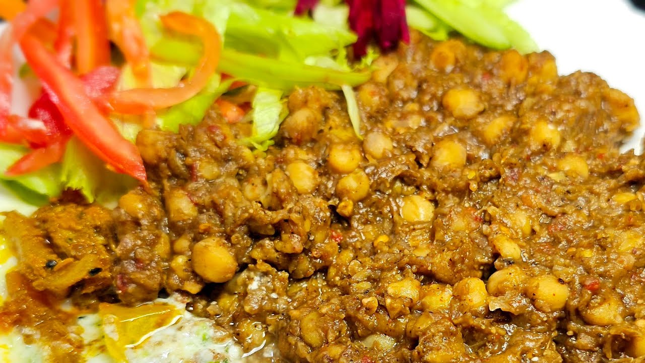 Lahori channay|chikar cholay recipe|Spicy street food of lahore |Home made chikar  chanay