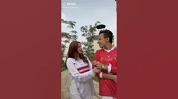 لما تكون زملكاوي ومراتك اهلاويه 