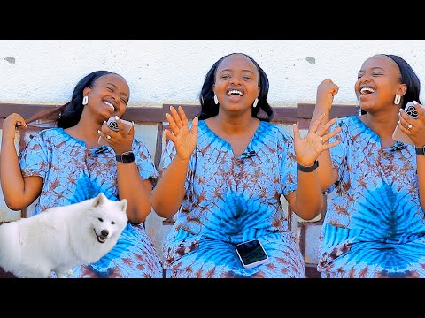 Nyabitanga yaciririye imbwa arashaka kuyibatirisha Papa we amugiriye inama ,yuko aribubikore Mama we