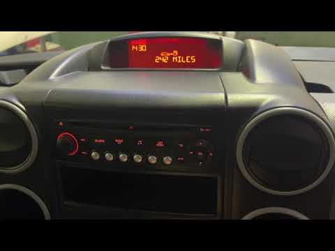 Citroen Berlingo Peugeot Partner Clock Setting Change The Time And Date - Youtube