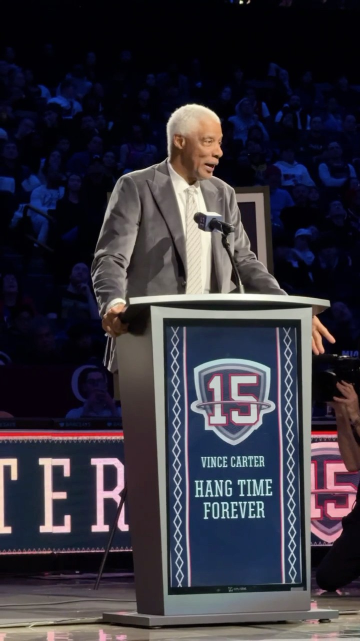 Dr. J and Vince speak about one another at Carter’s jersey retirement