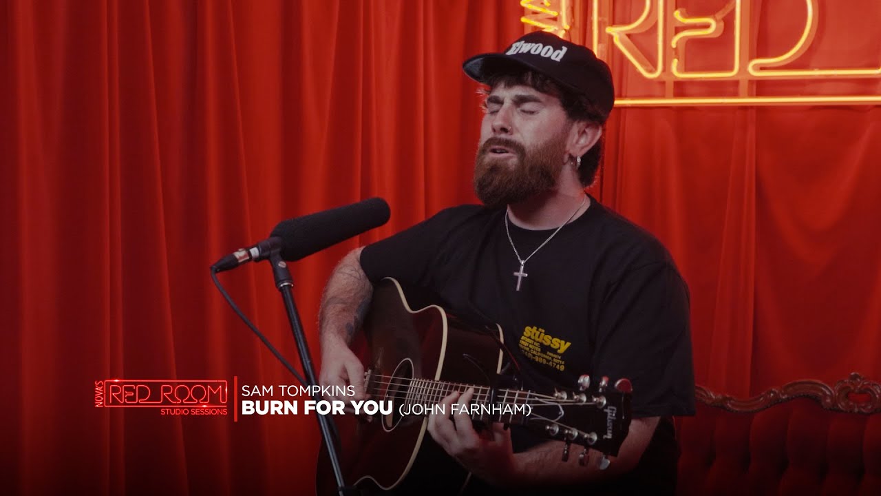 Guarda Sam Tomkins ‘Burn For You' | Nova’s Red Room Studio Session su YouTube Guarda Sam Tomkins ‘Burn For You' | Nova’s Red Room Studio Session su YouTube