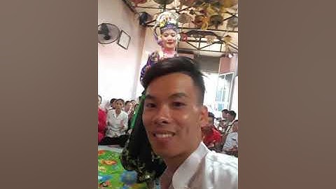 Cô đồng xinh nhất vịnh băc bộ