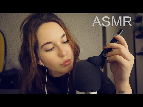 ASMR québécois (fr) - Brosse douce sur le micro + chuchotements pour t'endormir!