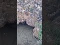اللقطة الأخيرة.. مأساة سقوط المغامر "القعقاع عنتر" في قاع بركان دمت الكبريتي