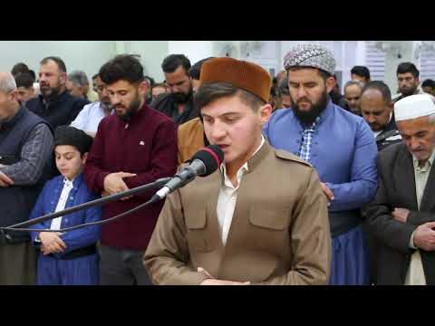 القارئ الشاب اري محمد