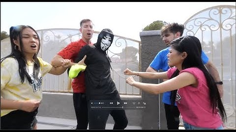 FIGHTING SPY NINJAS vs PROJECT ZORGO Hackers - Spy Ninjas Roblox. Vy QWAINT.