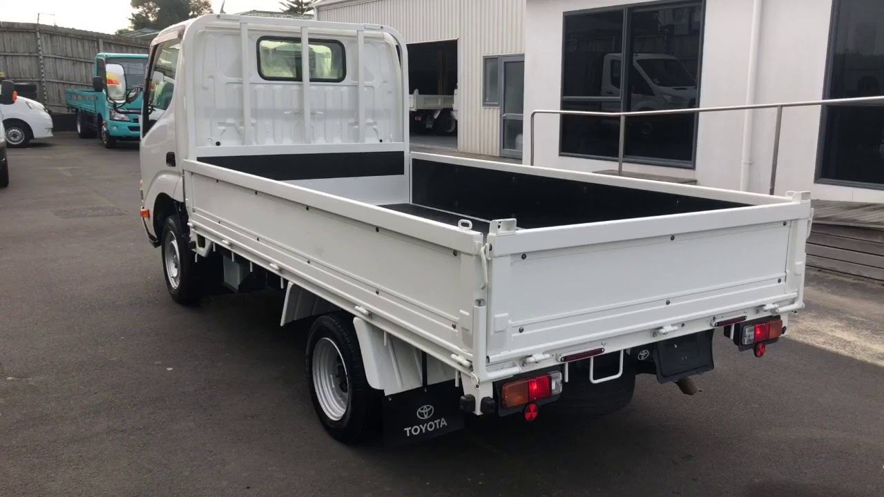 Toyota dyna 2014