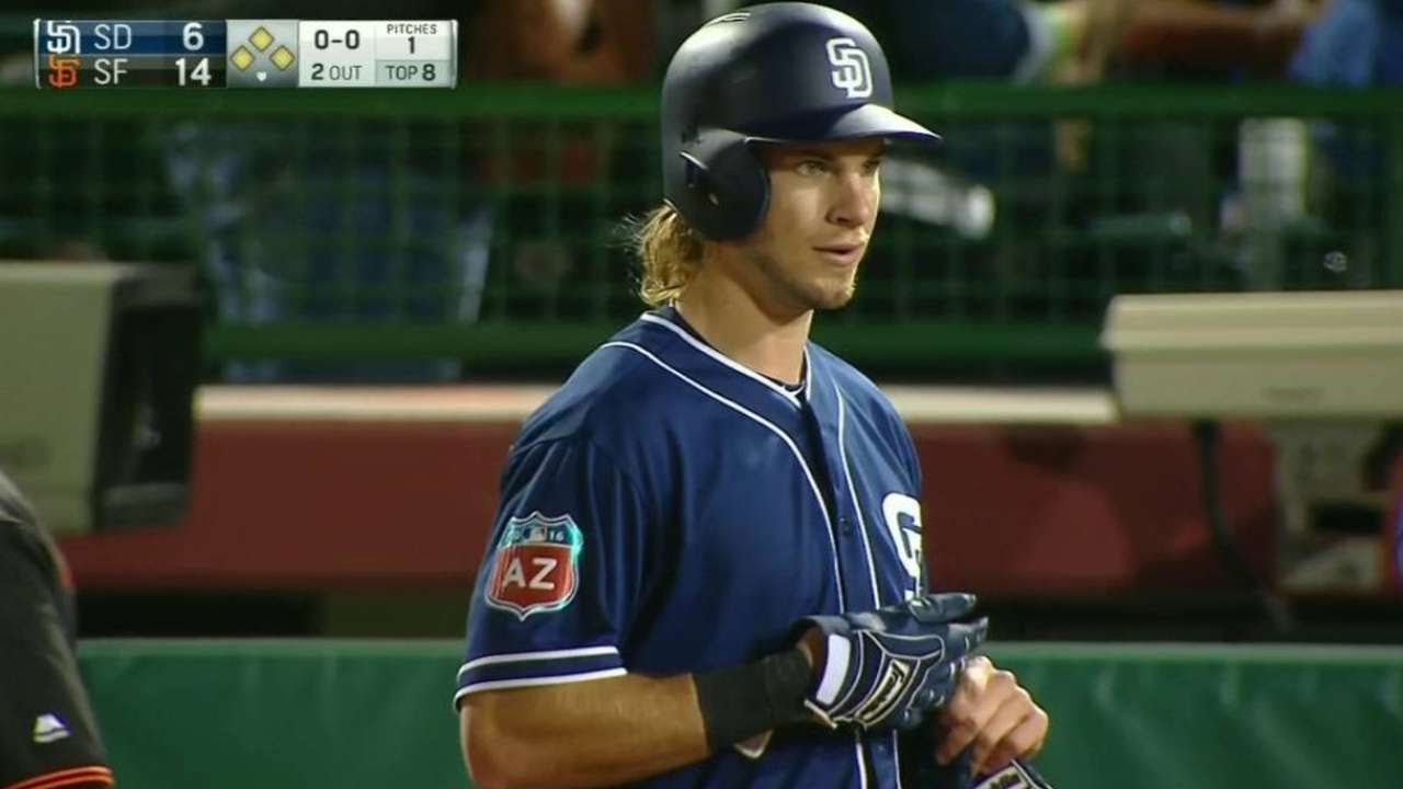 SD@SF: Jankowski singles home a run in the 8th