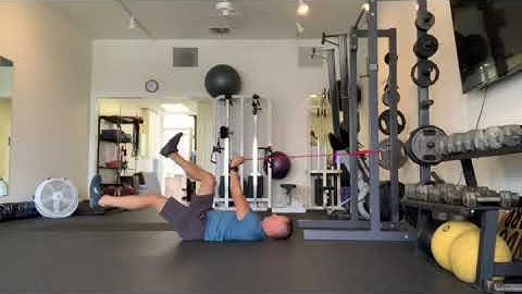 Isometric Dead Bug with Band