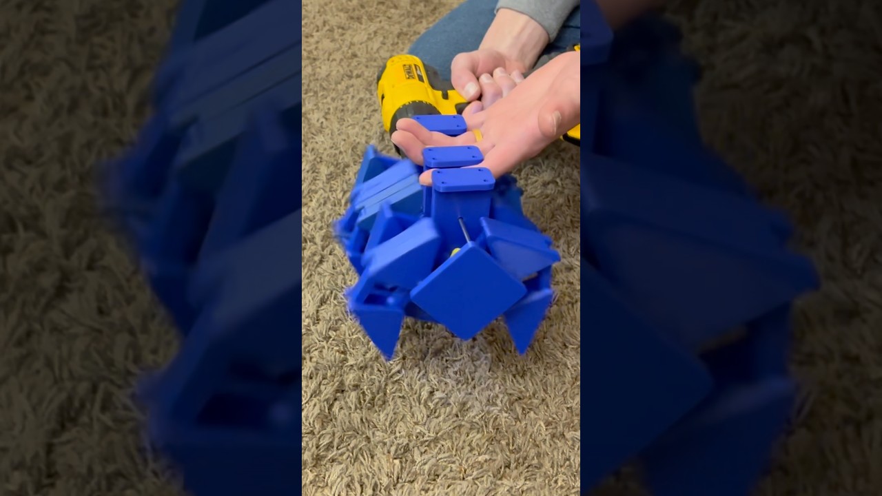 Лонгборд с ножками вместо колёс