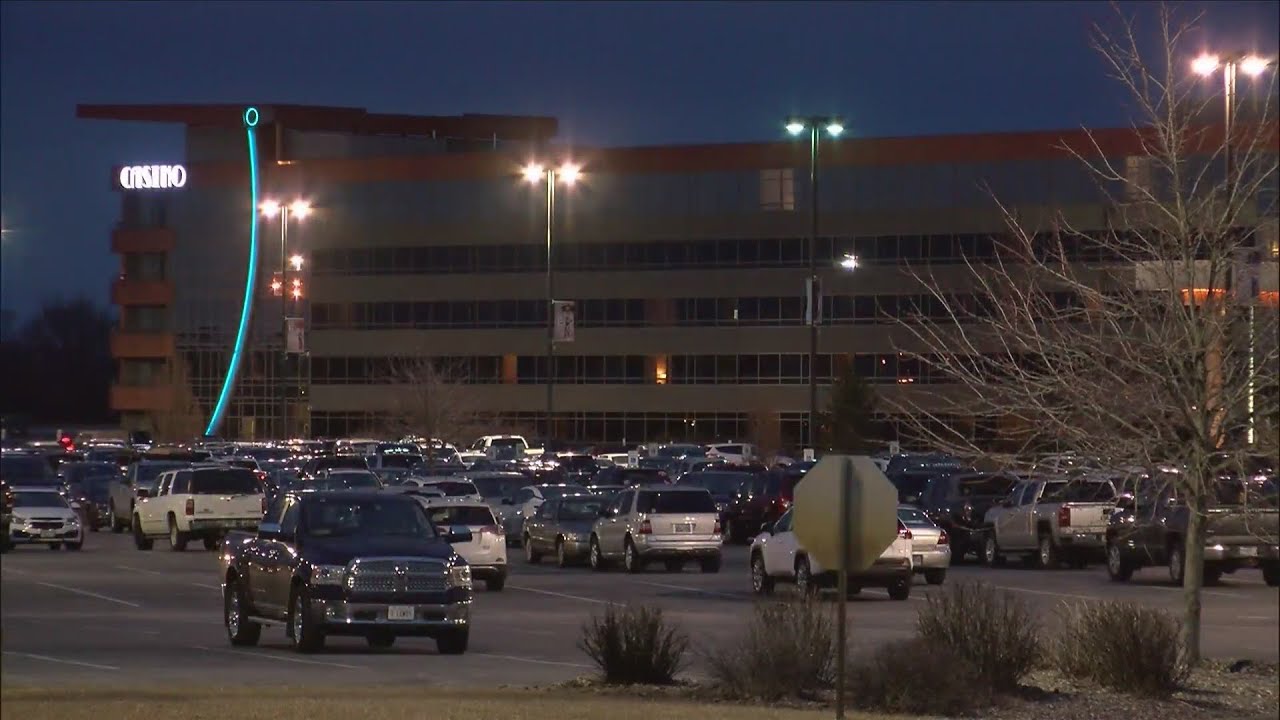 Illinois Gaming Board suspends gambling operations at state's casinos for two weeks