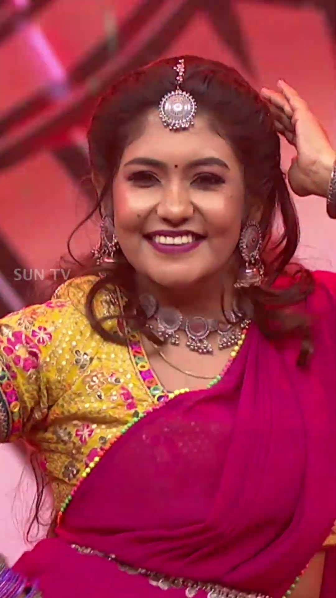 செம்ம Cute-ah ஆடுறீங்க bhaa ??| Naanga Ready Neenga Readya | Sun TV #shorts
