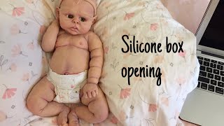 box opening: my first silicone baby
