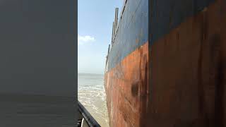 Tug Boat Pulling Giant Ship 🚢😱#merchantnavy #ship #marineservices #bigship #kandlaport #tugboat